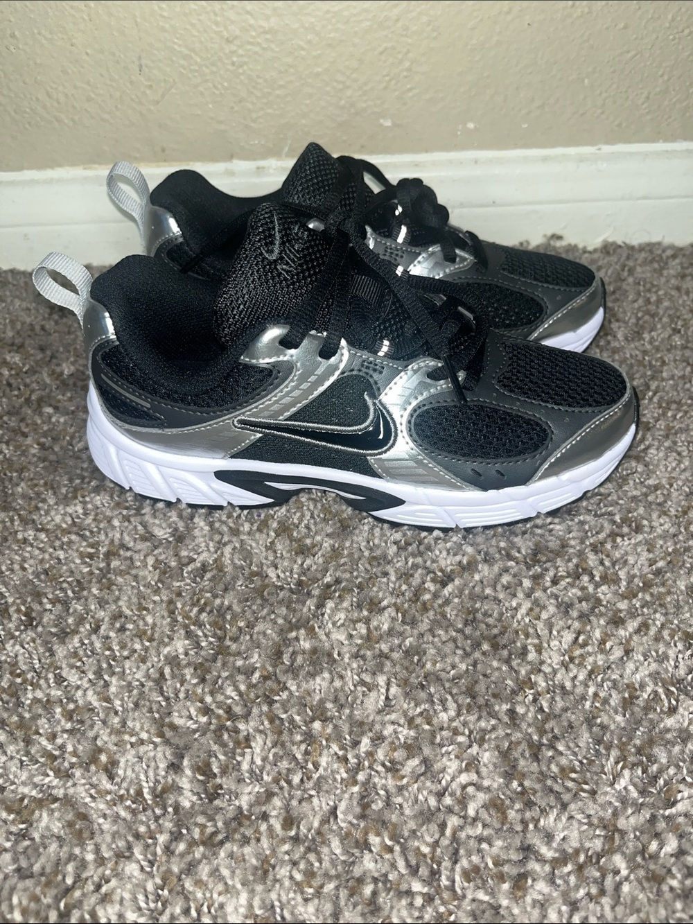 NikeV5 RNR Boy Sneakers